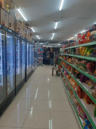 عکس شیک مارکت شمال شهر