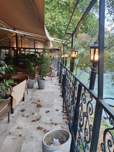 عکس باغ رستوران نوروزی وینه