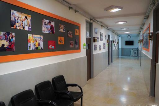 عکس دبستان و دبیرستان دوره اول المهدی (عج)