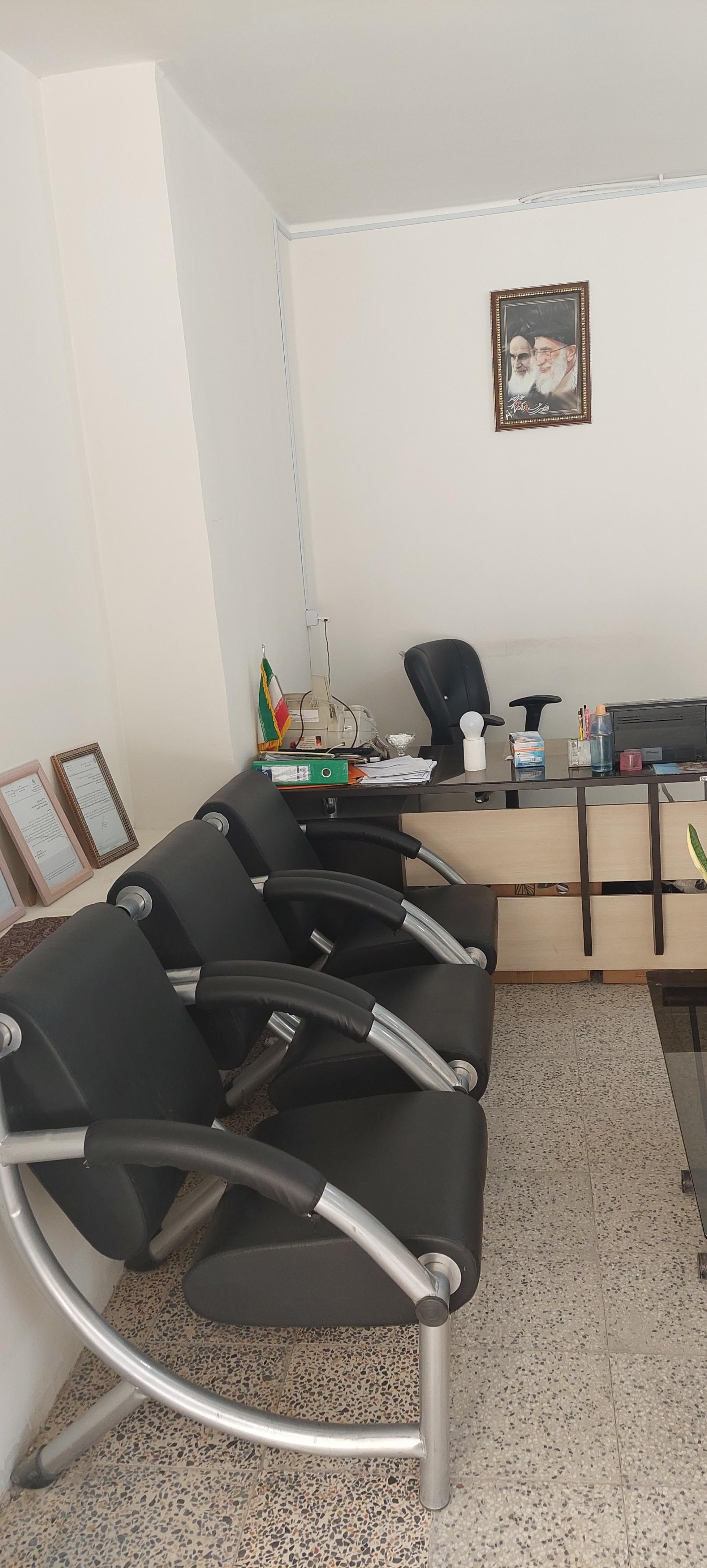 عکس دبیرستان متوسطه دوم نام آوران البرز