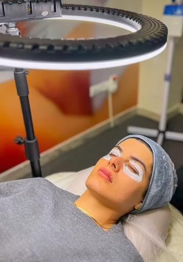 عکس مرکز مراقبت پوست مانا