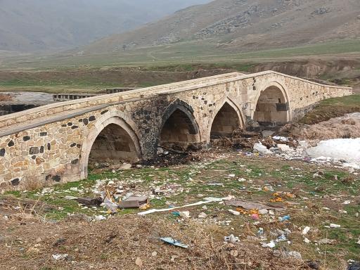 عکس پل پنج چشمه (بشگوز)