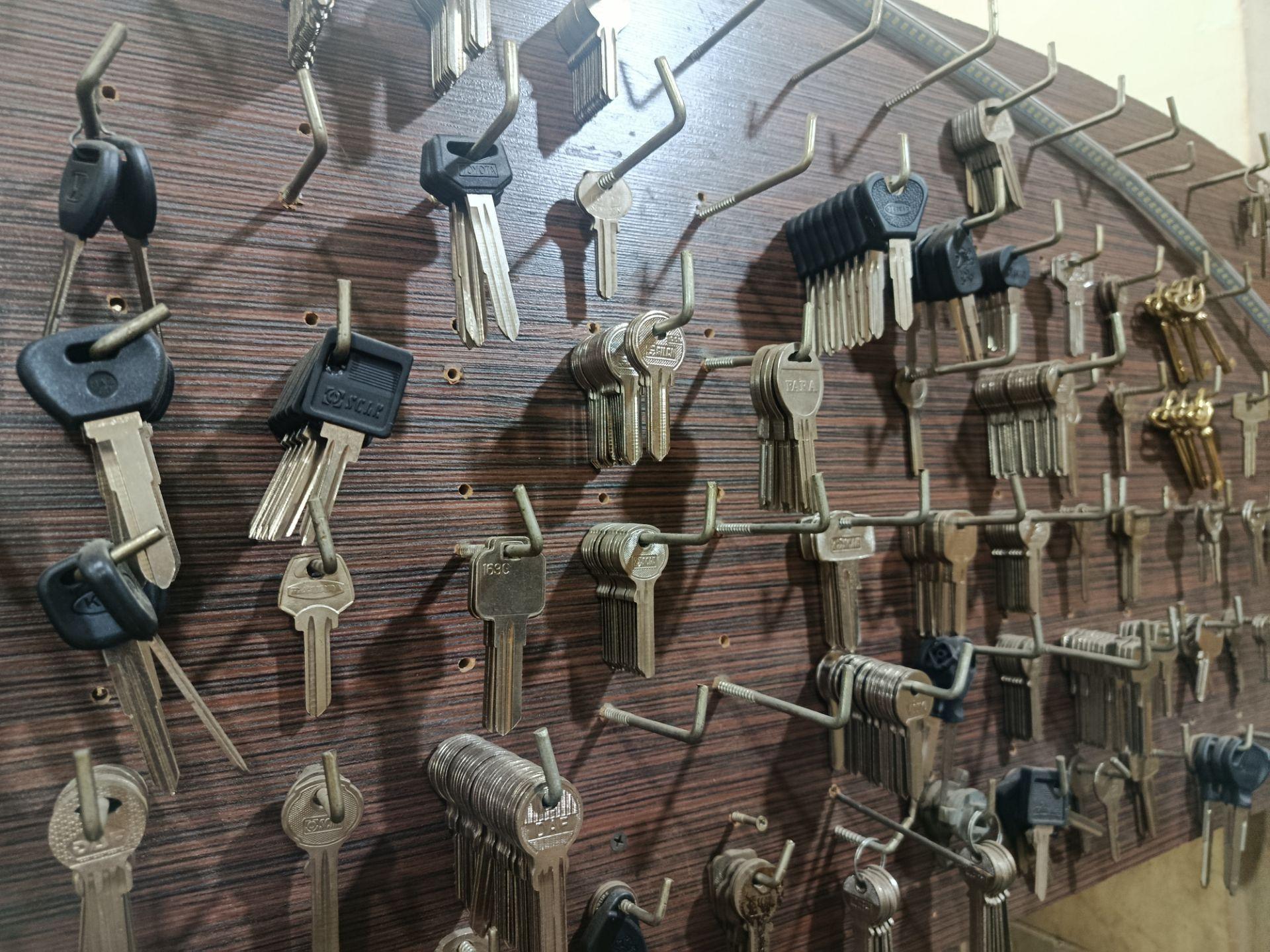 عکس کلیدسازی طاهری