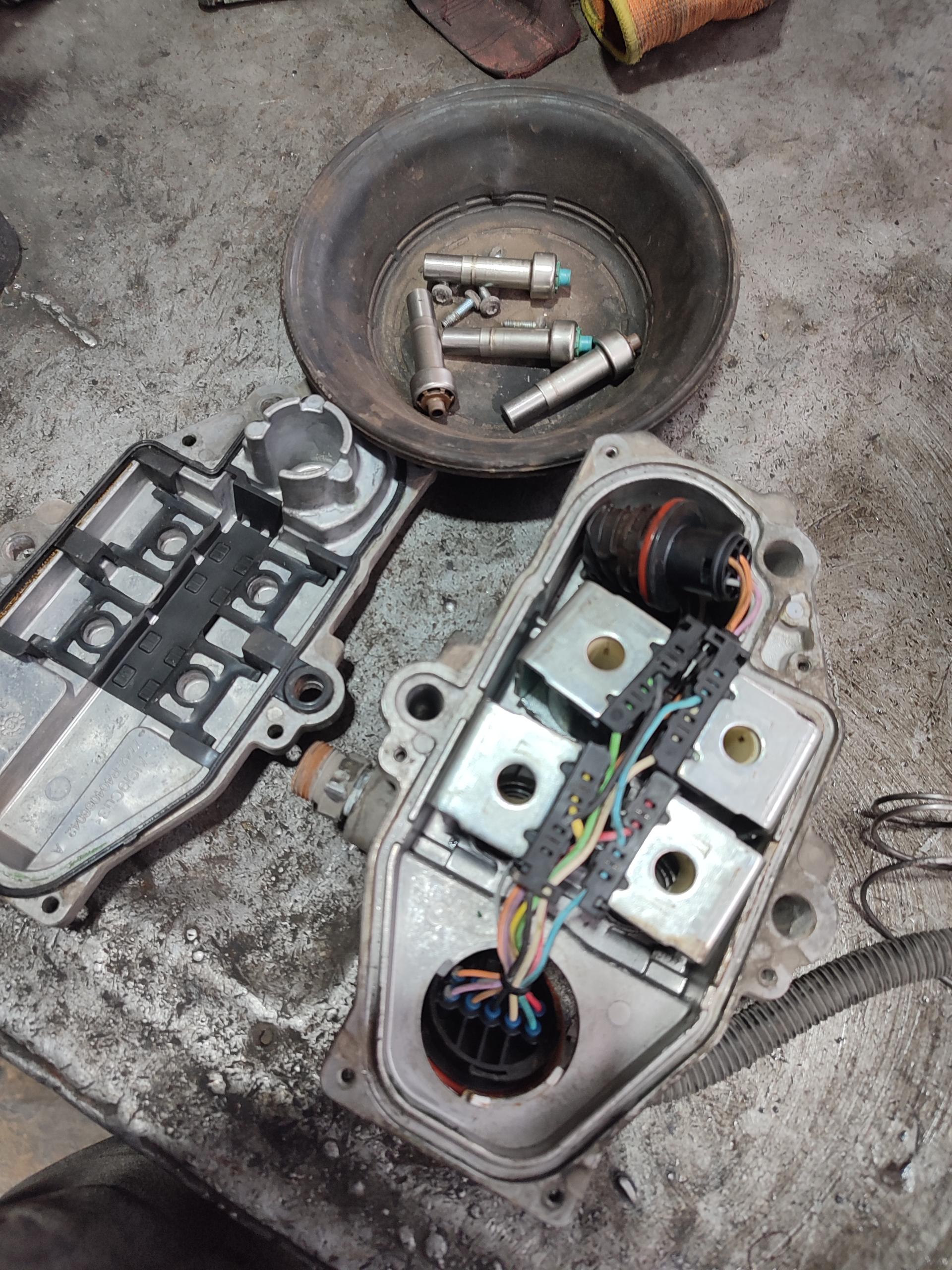 عکس پرس شیلنگ و لوله کشی کامیون و خدمات abs