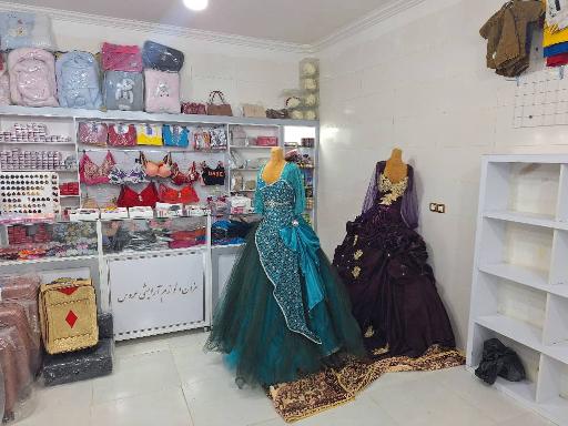 عکس لوازم آرایشی و بهداشتی لوکس شهر