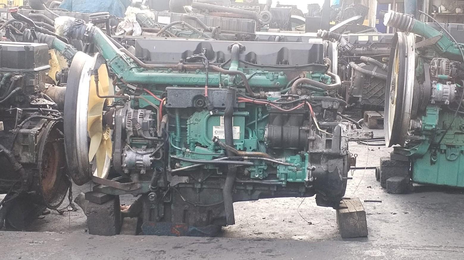 عکس فروشگاە سنکین سواران