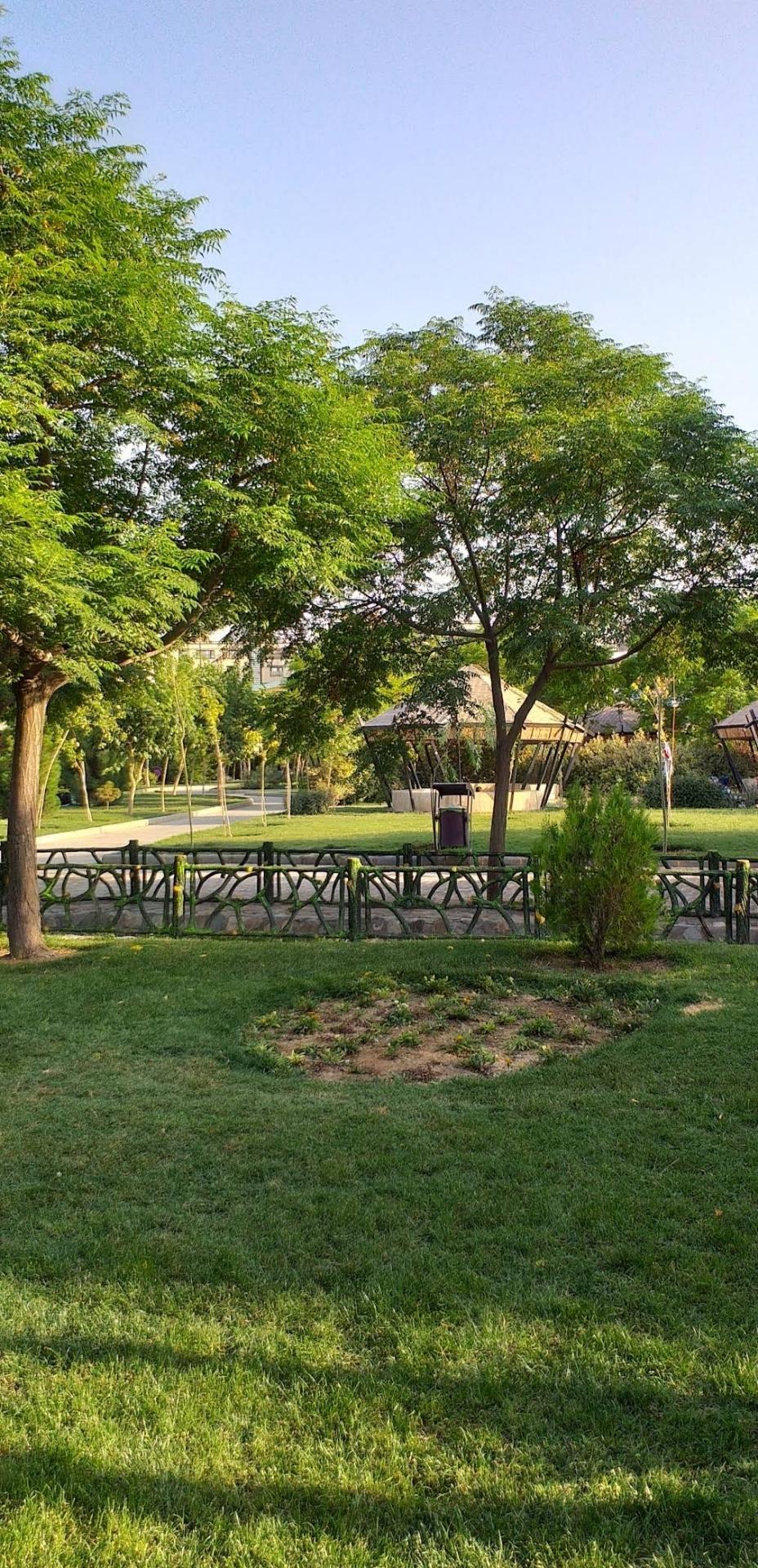 عکس بوستان بانوان نرگس