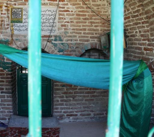 عکس مقبره بداق سلطان