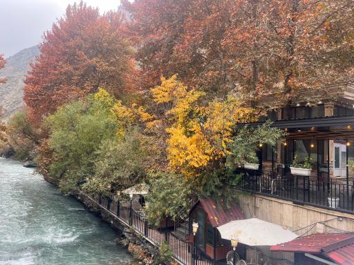 رستوران مهستان