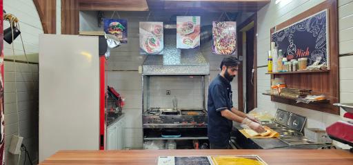 عکس آسام ویچ