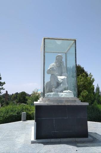 عکس تندیس خیام 