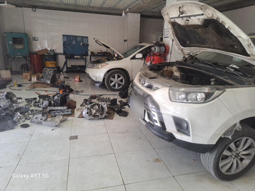 عکس تعمیرگاه امداد خودرو نمایندگی ۱۶۹۳