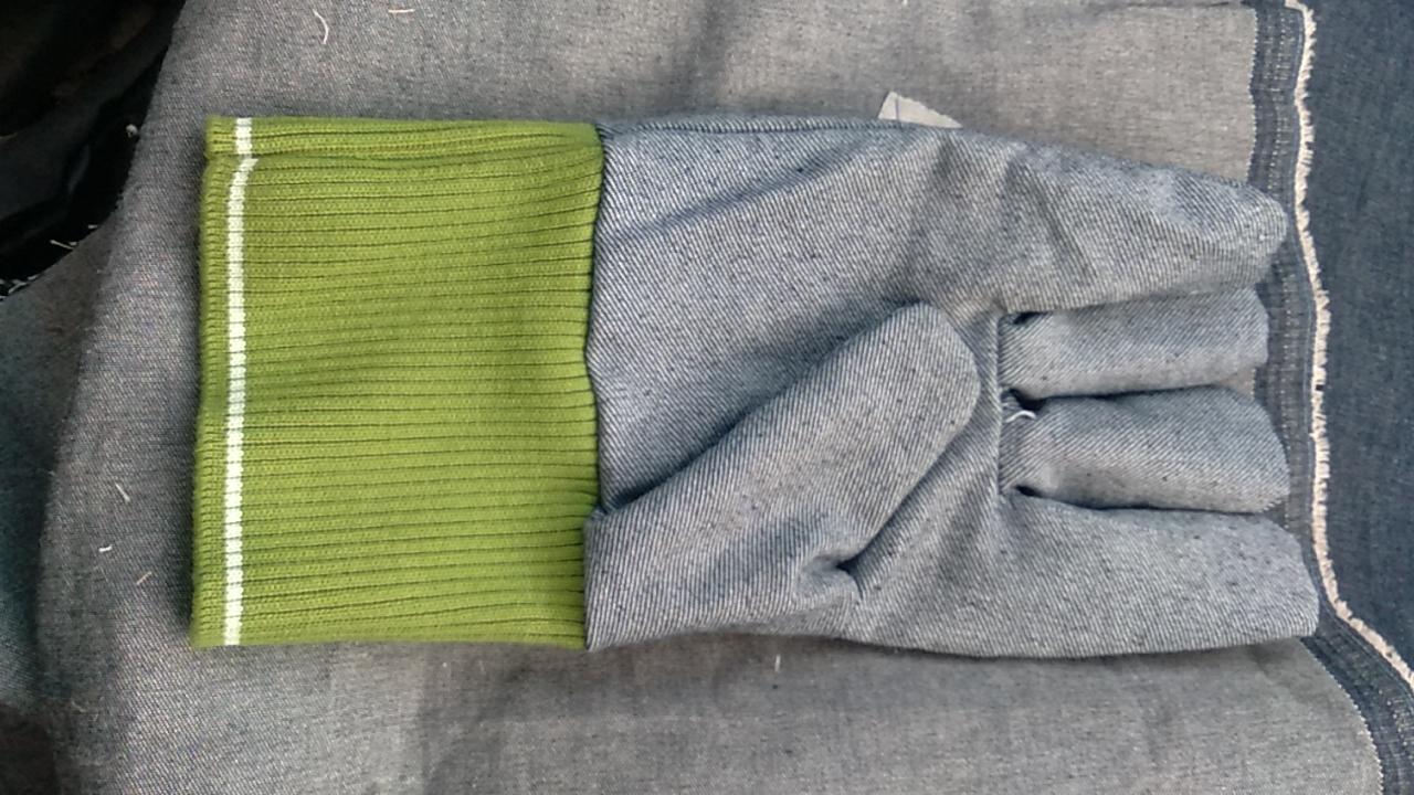 عکس تولیدی دستکش لی