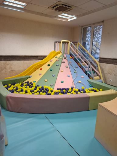 عکس خانه کودک و قرآن رویان