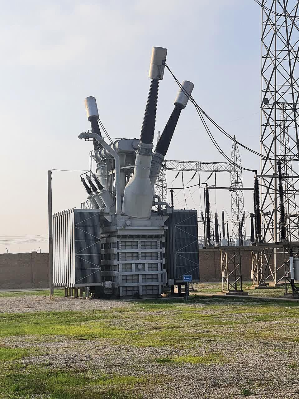 عکس شرکت خدمات فنی و مهندسی مبدل نیرو صنعت آذرخش