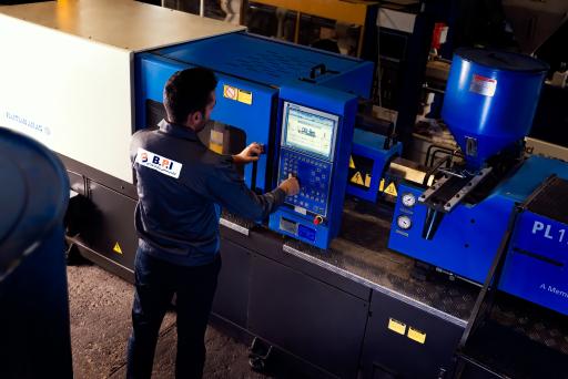 عکس تولیدی صنعتی برادران بهزادی - خدمات تزریق پلاستیک