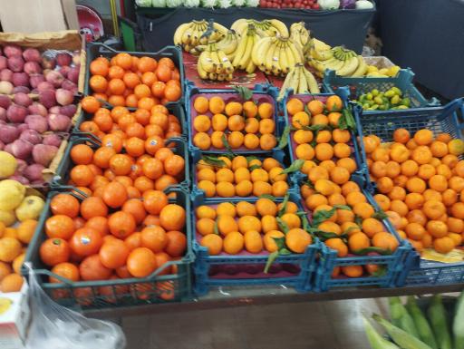 عکس میوه فروشی چهار فصل سیب سبز 