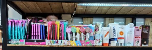 عکس خوشحالی فروش میرا