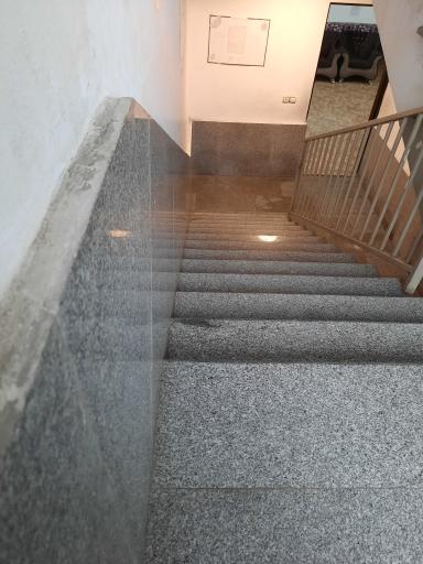 عکس دبستان پسرانه غیردولتی سعادت رویان