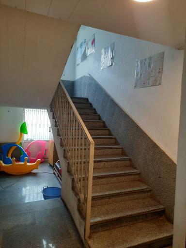 عکس دبستان پسرانه غیردولتی سعادت رویان