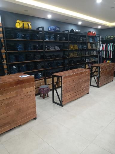 عکس پوشاک بزرگ فورمن