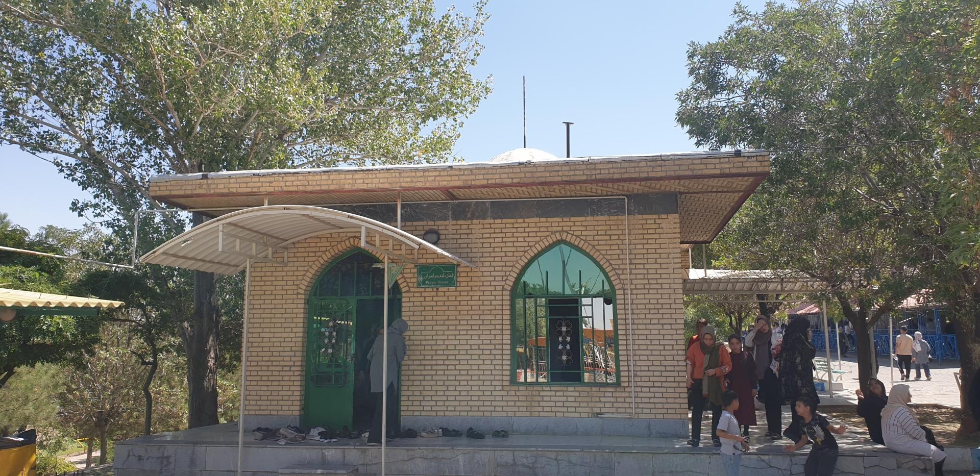 عکس نمازخانه