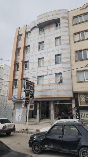 عکس مطب دکتر پژمان اکبری پوست مو لیزر