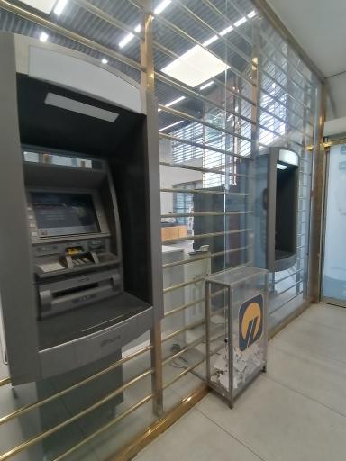 عکس خودپرداز بانک ایران ونزوئلا