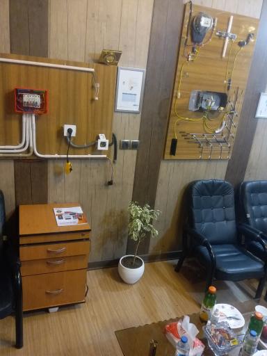 عکس دفتر فنى تيان سازه(خدمات آزمايشگاهى برق)