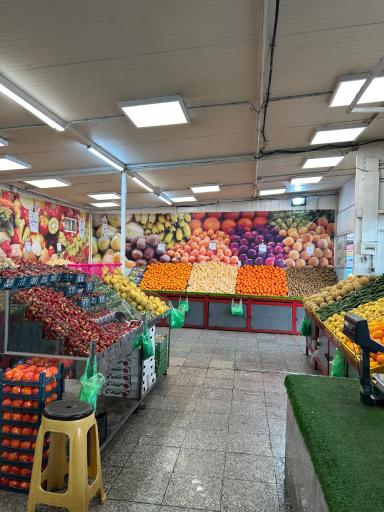 عکس میدان میوه و تره بار لواسانی