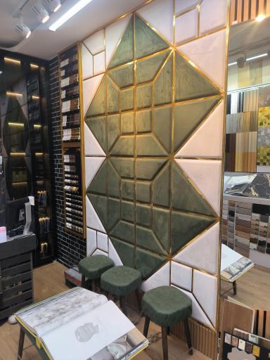 عکس گالری کاغذ دیواری ماهگل