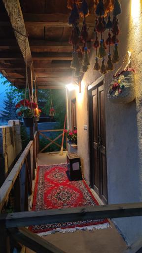 عکس اقامتگاه سنتی باغ گردو