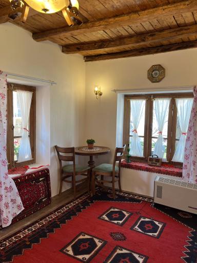 عکس اقامتگاه سنتی باغ گردو