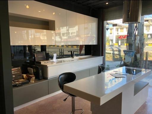 عکس فروشگاه صدراچوب