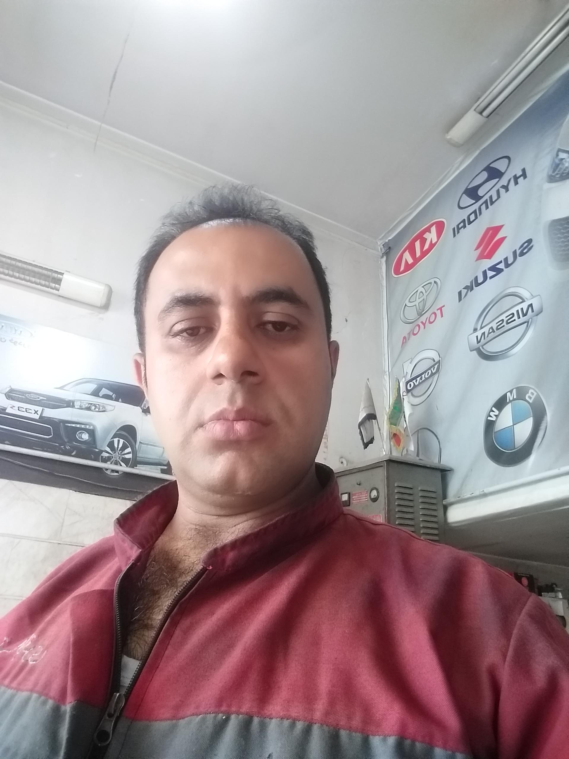 عکس کلینیک تخصصی برق خودرو دقیق