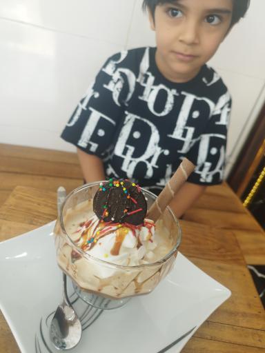 عکس کافه رئال