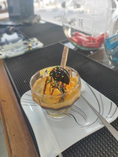 عکس کافه رئال