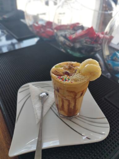 عکس کافه رئال