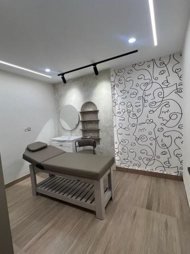 عکس سالن زیبایی سارا شفیعی
