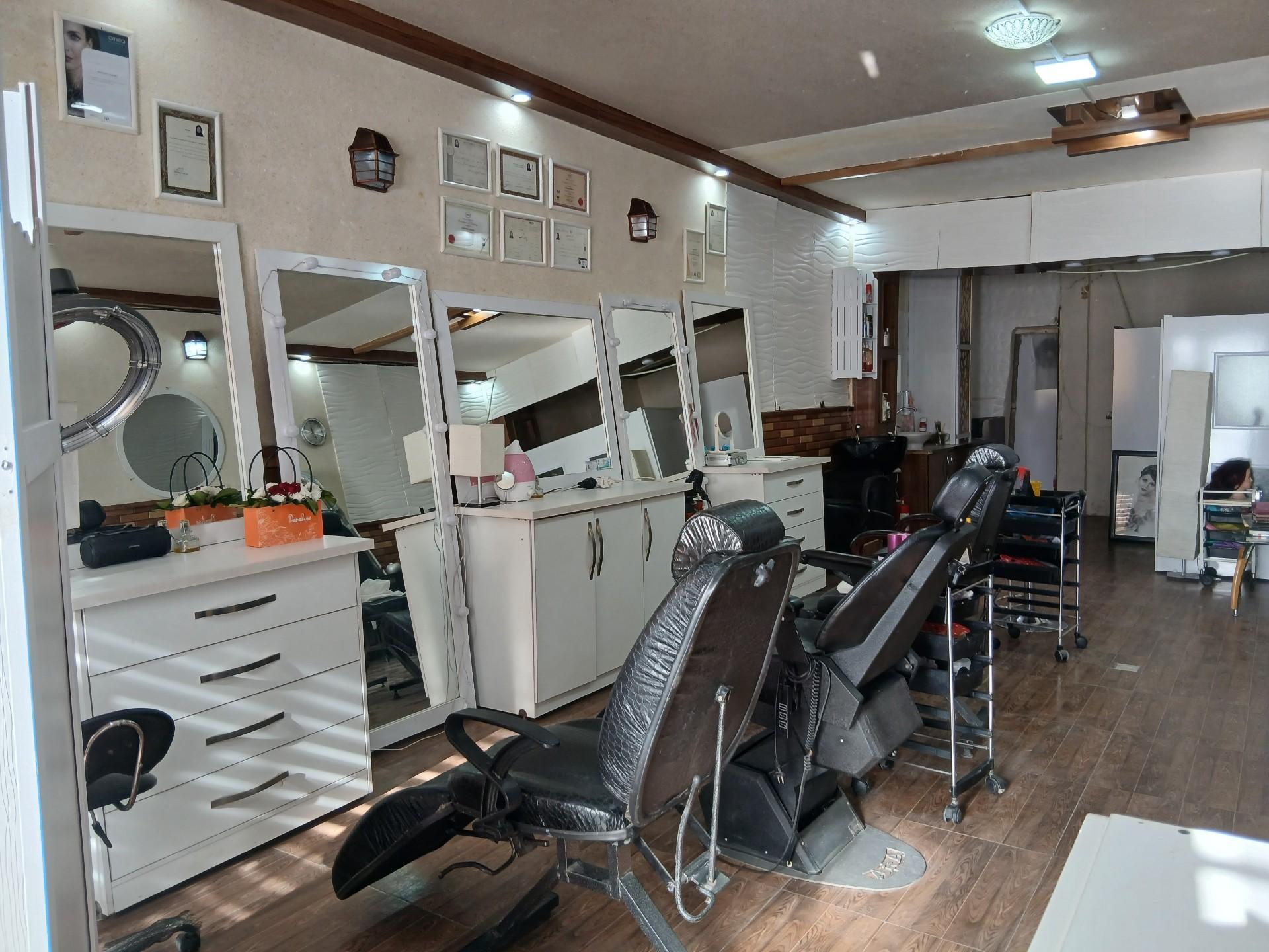 عکس سالن زیبایی ایران بانو