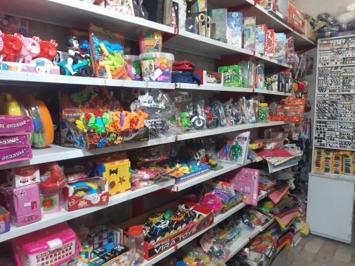 عکس خرازی پدرسالار