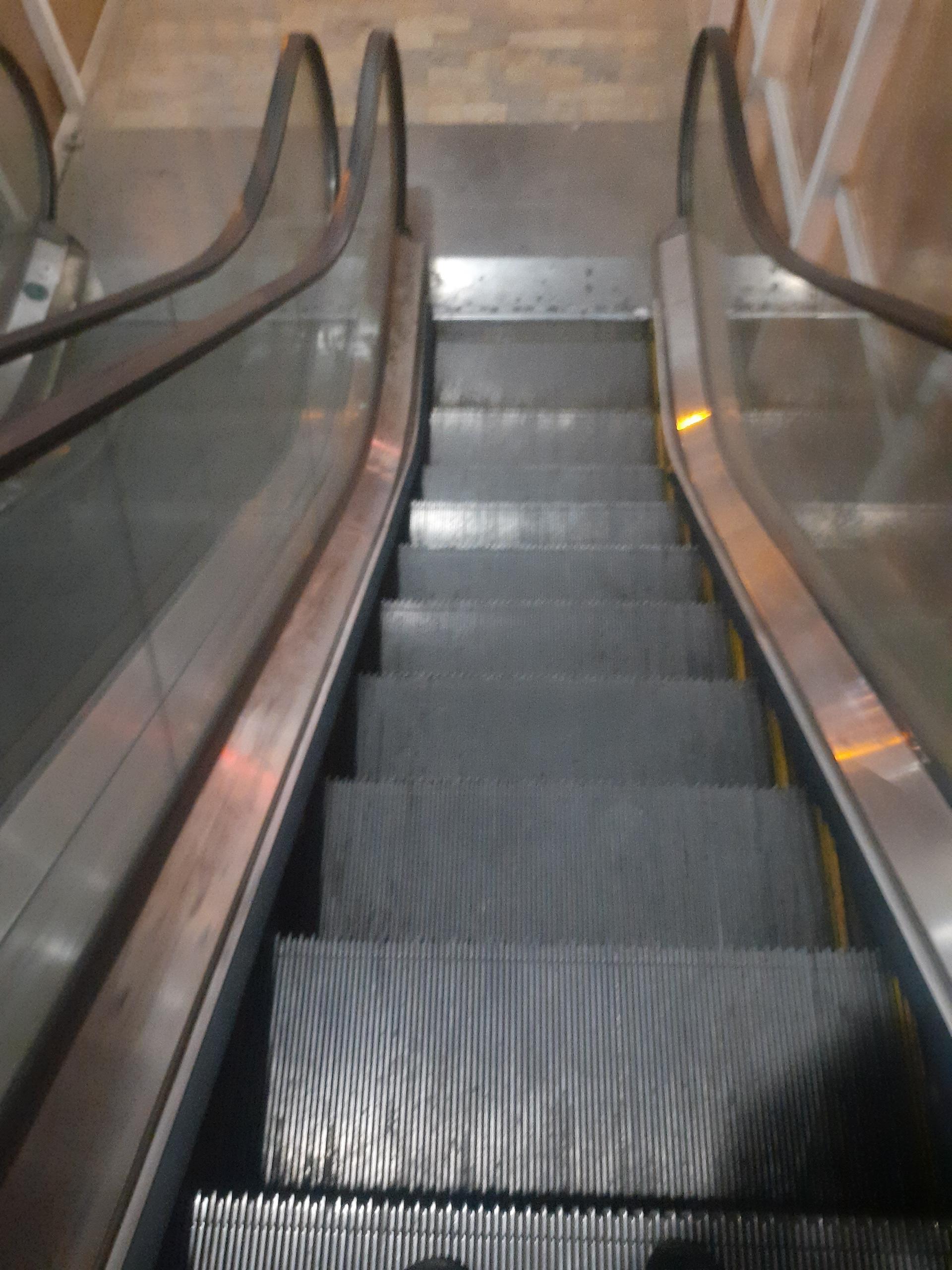 عکس پل عابر پیاده