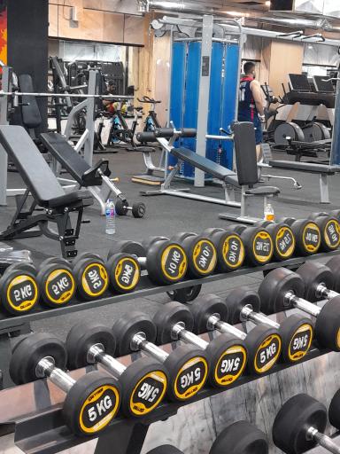 عکس باشگاه بدنسازی سورن