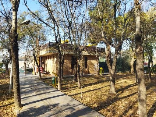 عکس سرویس بهداشتی بوستان آذرگل