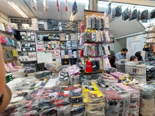 عکس جوراب و دستکش و اکسسوری احمد