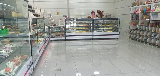 عکس شیرینی سرای ضیافت