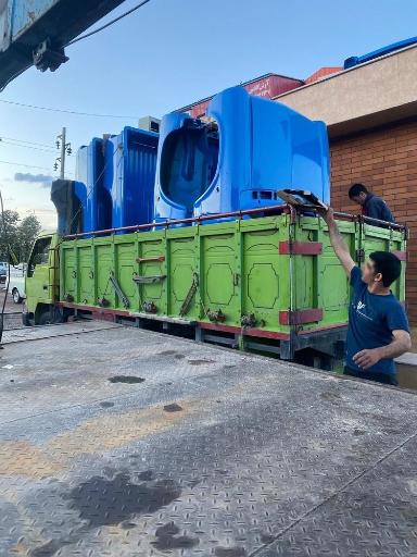عکس فروشگاه لوازم بدنه حاج حسن سلطان پناه