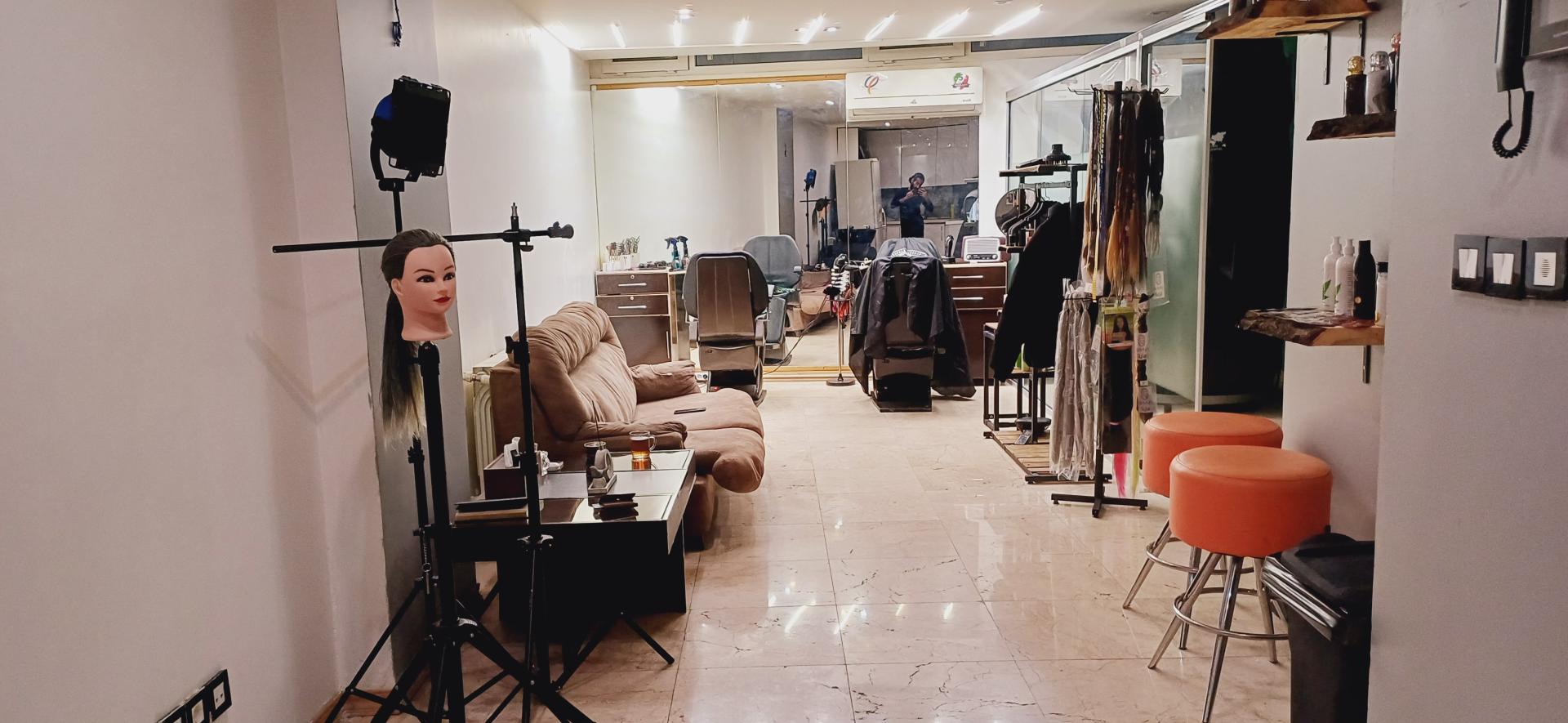 عکس سالن پیرایش وی آی پی مردانه یاس