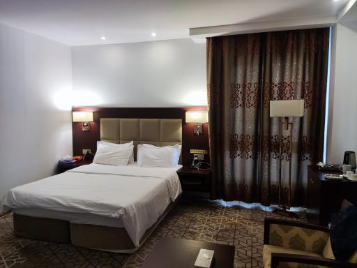 عکس هتل کوروش