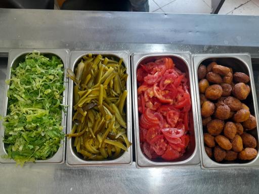 عکس آقای فلافل 